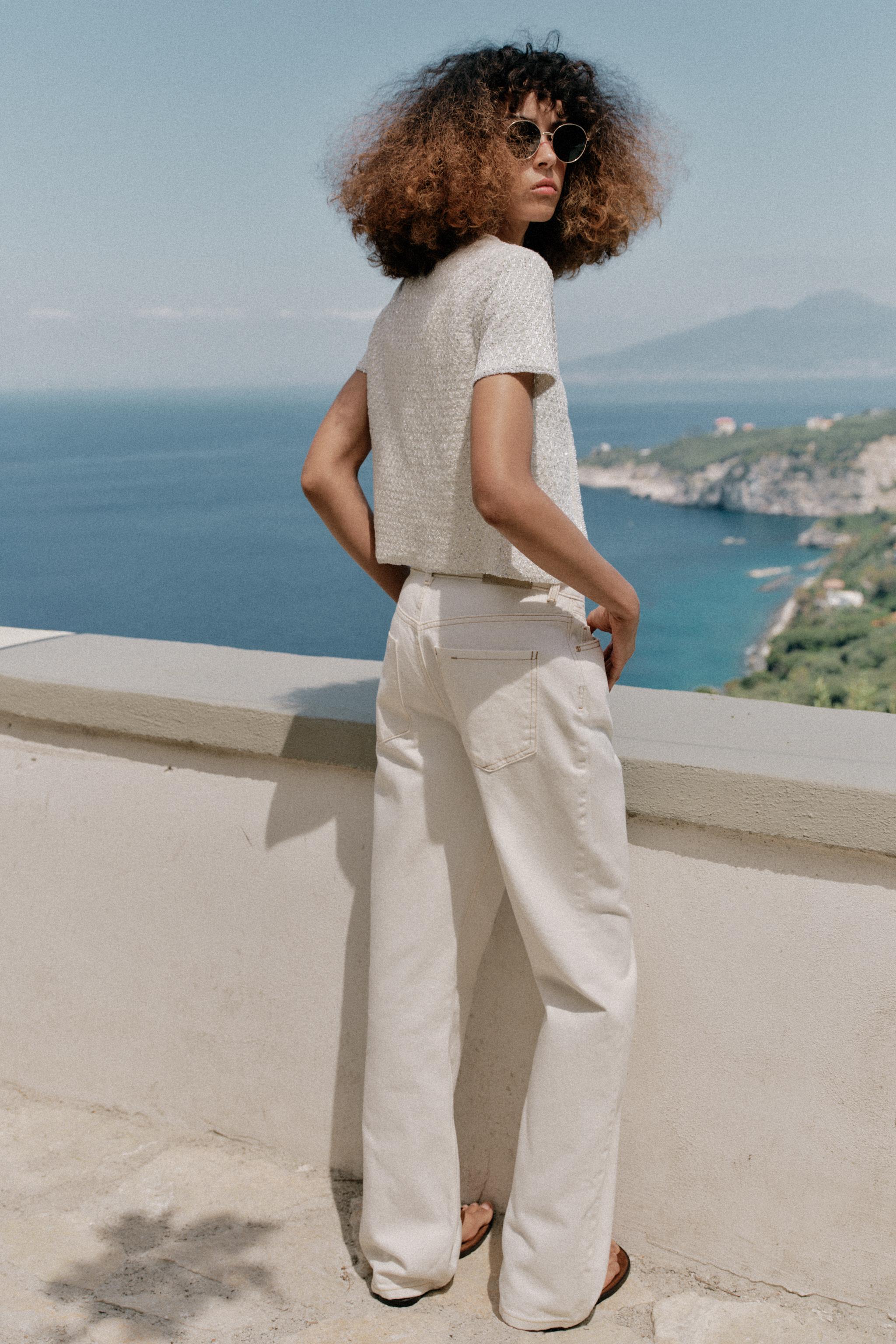 GILET EN MAILLE PAILLETTES ET FIL MÉTALLISÉ